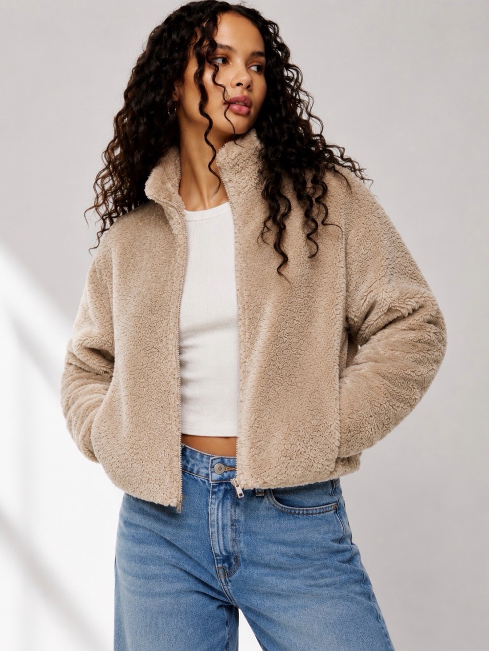 Aritzia SUNDAY BEST Mockneck Fuzzy Zip-Up Teddy Jacket Size M